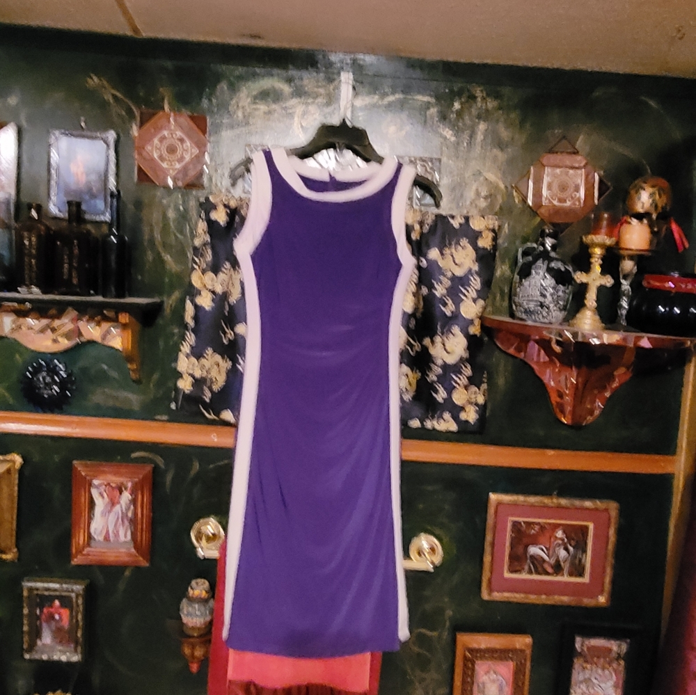 Dress - Picture 7 of 16